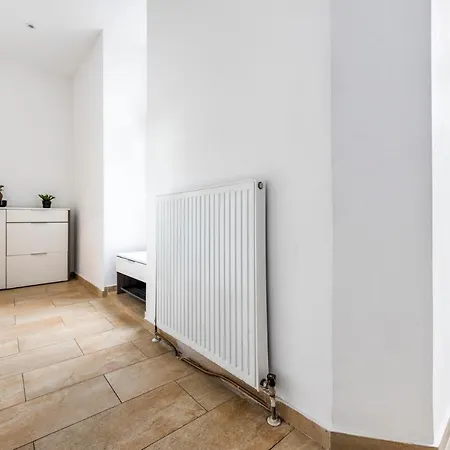 Nice Central City Room אכסניה *