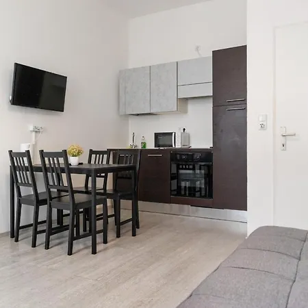 Apartment 2 Pleasant Flats - Perfect For Long Vienna