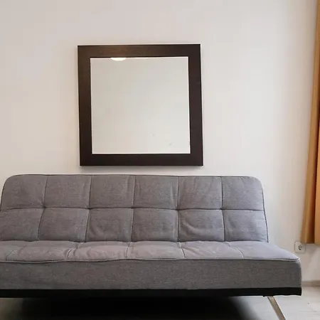 2 Pleasant Flats - Perfect For Long Apartment