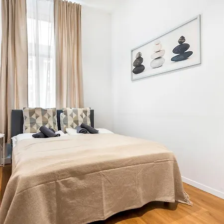 Nice Central City Room אכסניה וינה