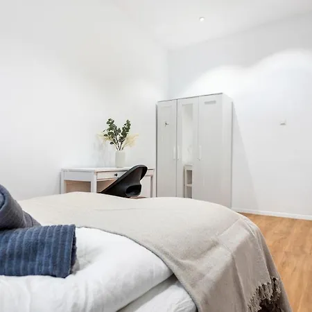 אכסניה Nice Central City Room
