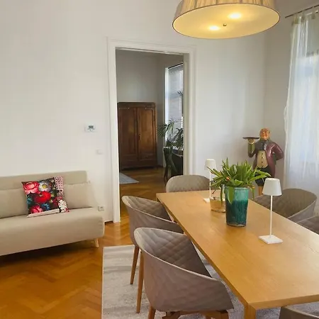 Charmante Innenstadtwohnung * Wenen