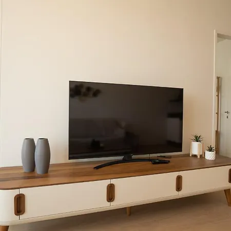 Posh On 22nd Floor + Loggia, Pool, Gym, Sauna Apartment *