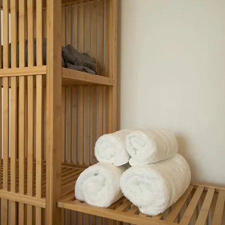 Posh On 22nd Floor + Loggia, Pool, Gym, Sauna Apartment