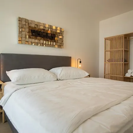 Posh On 22nd Floor + Loggia, Pool, Gym, Sauna Apartment *