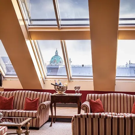 Grand Hotel Viena
