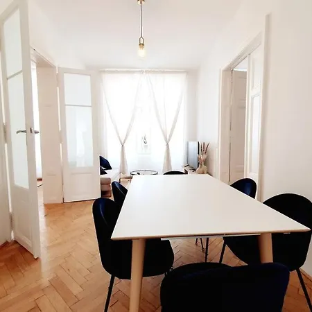Apartment Savoir Vivre Rosinagasse Vienna