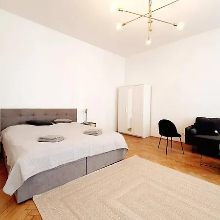 Savoir Vivre Rosinagasse Apartment *