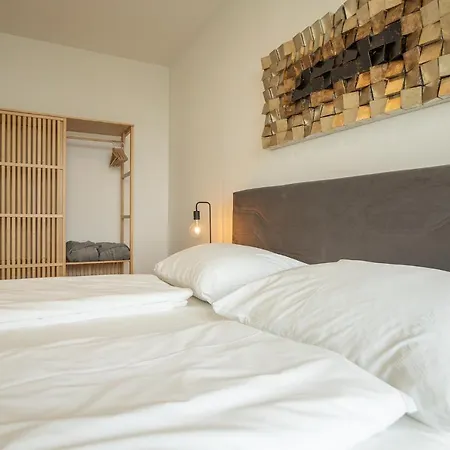 Apartment Posh On 22nd Floor + Loggia, Pool, Gym, Sauna *