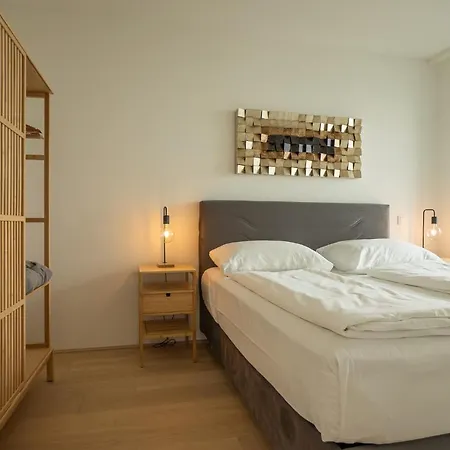 Apartment Posh On 22nd Floor + Loggia, Pool, Gym, Sauna *