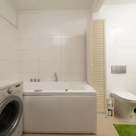 Brand-new On Shopping Street In Schoenbrunn With Lift Access Apartment *