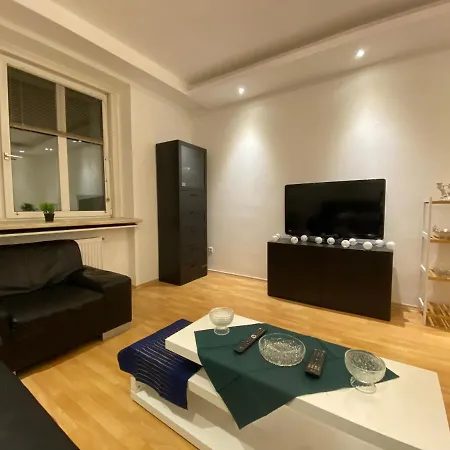 Apartment Grosszugiges 2-br-apt Im Zentrum *