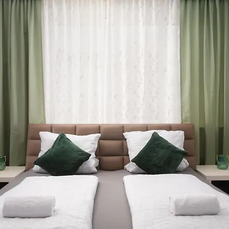 Brand-new On Shopping Street In Schoenbrunn With Lift Access Apartment Vienna