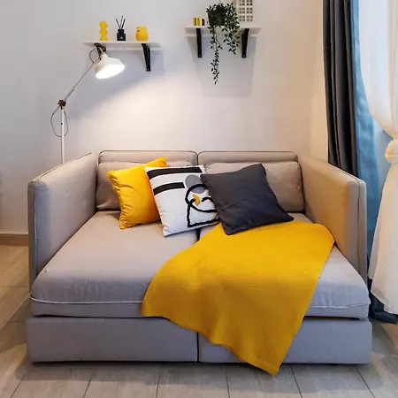 Cozy Market-square Retreat Located In The Heart Of The 10th District Apartment *
