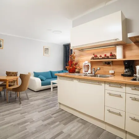 Brand-new On Shopping Street In Schoenbrunn With Lift Access * Vienna