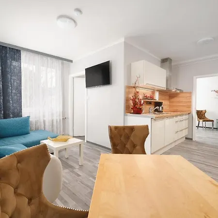 Apartment Brand-new On Shopping Street In Schoenbrunn With Lift Access *