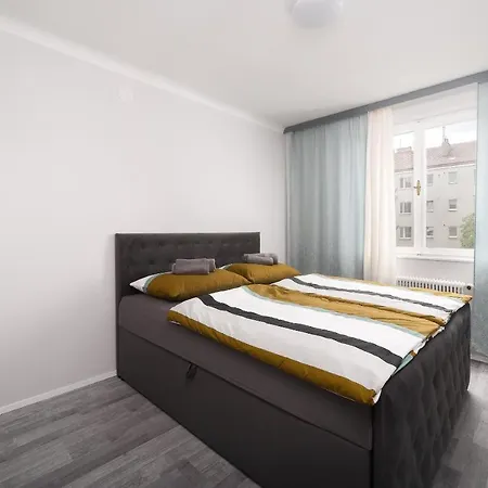 Apartment Brand-new On Shopping Street In Schoenbrunn With Lift Access *