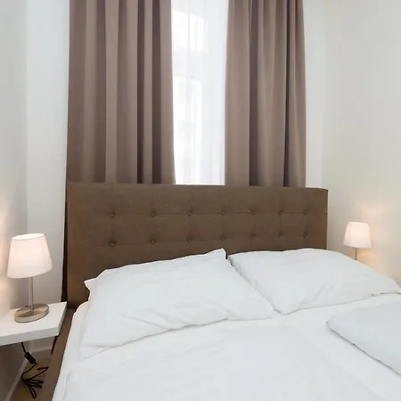 Apartment Favoriten Dream 1100 *