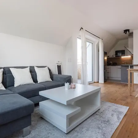 Gruene Ruhelage, 20 Minuten Ins Zentrum Und Parkgarage Apartment *