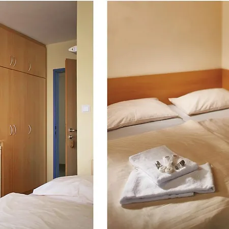 Strawberry Hostel *