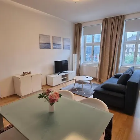 Sunny Next To Metro 1br Apartment Vienna