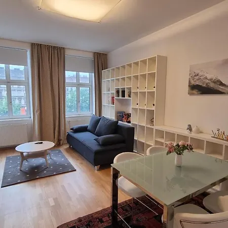 Apartment Sunny Next To Metro 1br Vienna