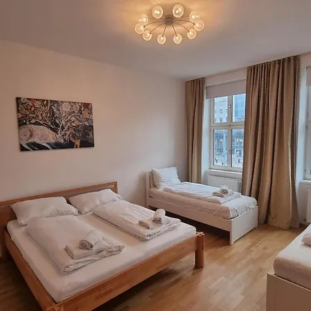 Sunny Next To Metro 1br * Vienna