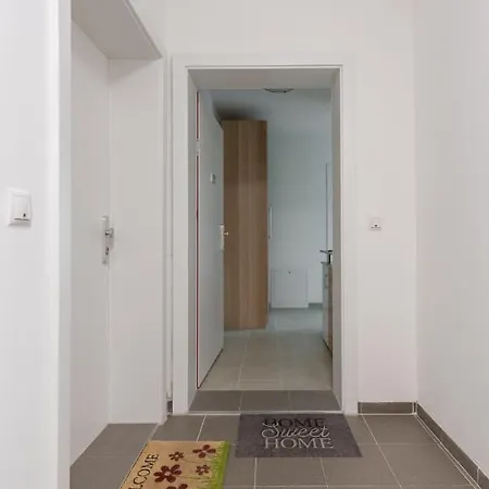 Apartment Gruene Ruhelage, 20 Minuten Ins Zentrum Und Parkgarage *