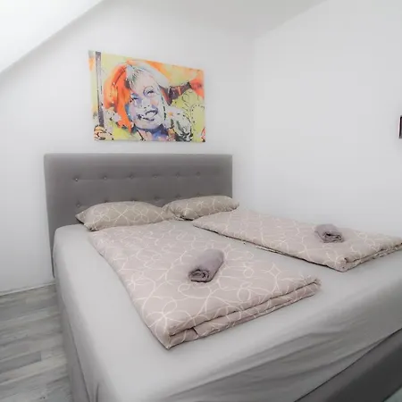 Private Triple Bedroom In Shared Dw171-4 *