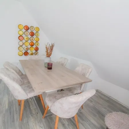 Private Triple Bedroom In Shared Dw171-4 * Vienna