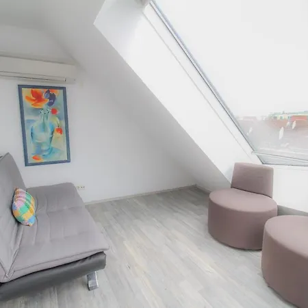 Private Triple Bedroom In Shared Dw171-4 * Vienna