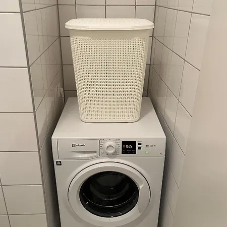 Apartment Sunny Next To Metro 1br Vienna