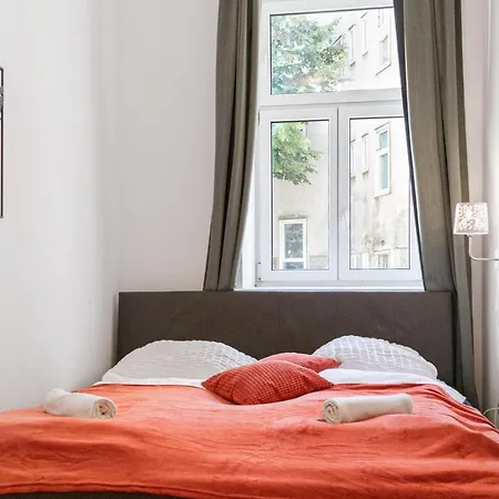 Welcoming 3br Budget Apt. Well Connected Vienna