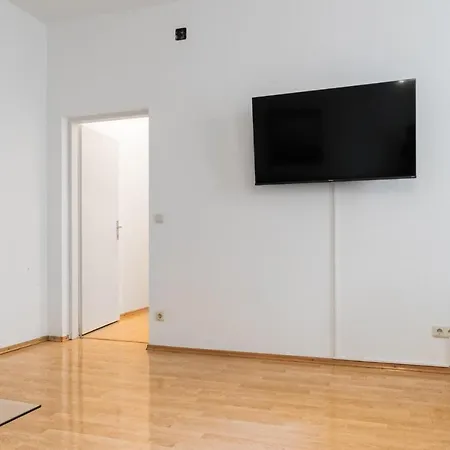 Apartment Welcoming 3br Budget Apt. Well Connected Vienna