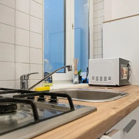 Welcoming 3br Budget Apt. Well Connected Apartment *