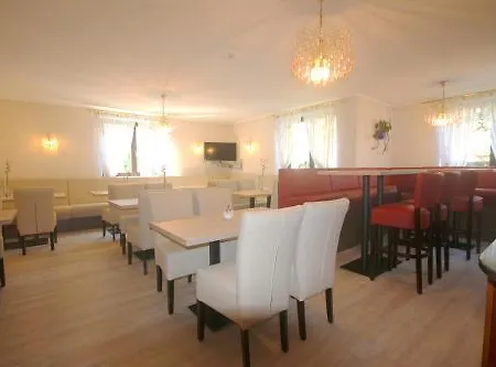 Altmann Hotel 3*
