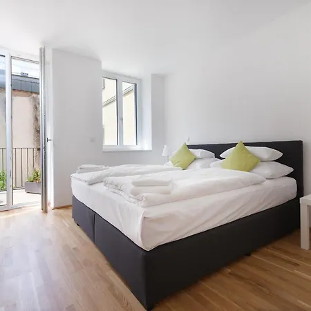 Next To Schoenbrunnpalace Close To Public Transport - Myschoenbrunn