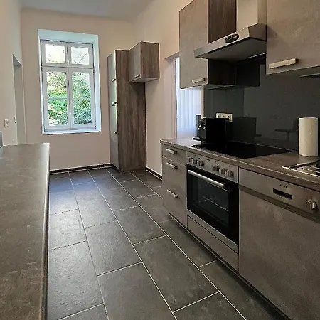 Modernes Juwel In Zentraler Lage Apartment
