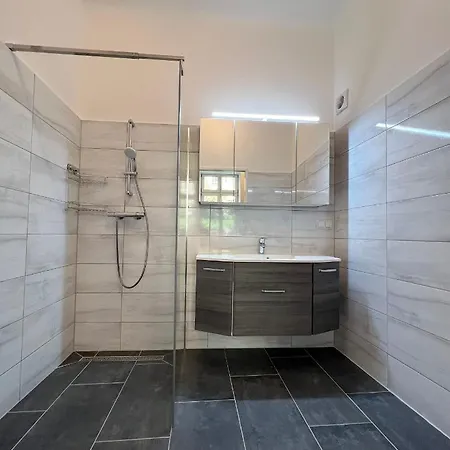 Apartment Modernes Juwel In Zentraler Lage