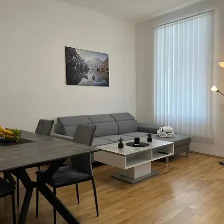 Modernes Juwel In Zentraler Lage * Vienna