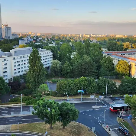 Wonderful For 4 On The Danube River, Next To Vic & Austria Center Apartment *