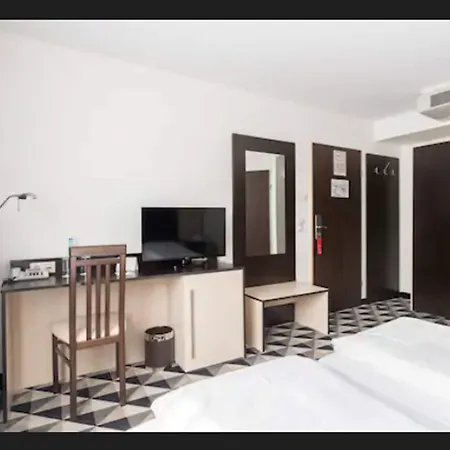 Azimut Hotel 4*