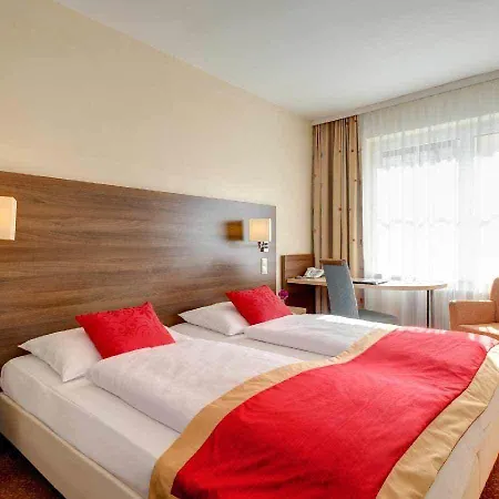 Hotel Alpha - Artist 4*