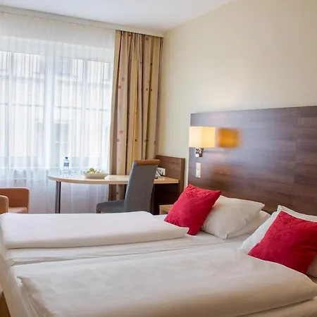 Alpha - Artist Hotel 4*