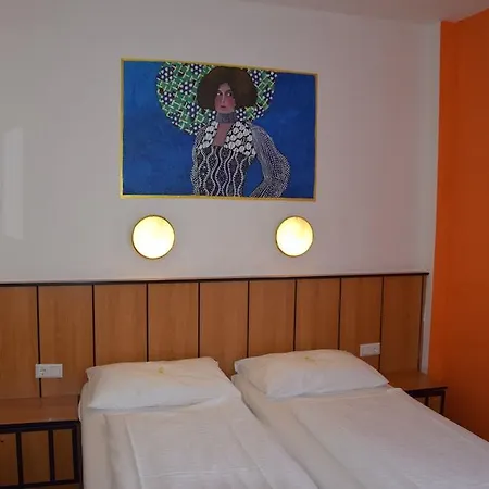 Garten- Und Kunsthotel Gabriel Wiedeń