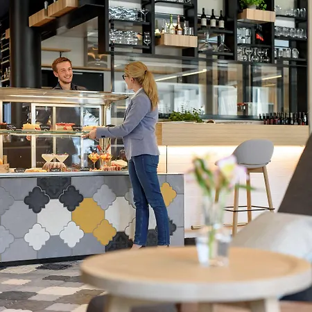 Novotel Hauptbahnhof Hotel 4*