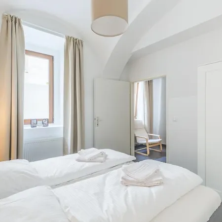 Free Parking I 458 Mbitwifi I Kingsize Bed Apartment