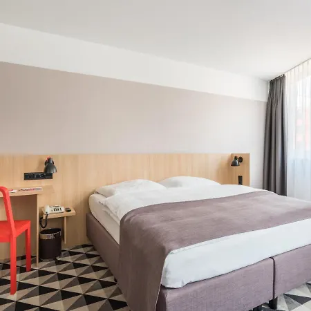 Hotel Azimut 4*