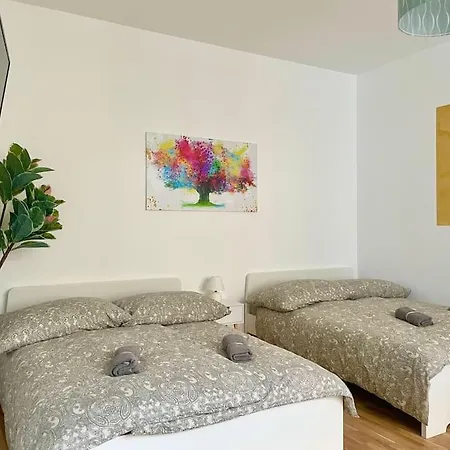 Sunny 60 M2 - Free Parking - Free Netflix *