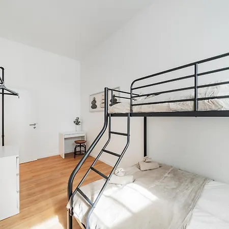 Hostel Modern